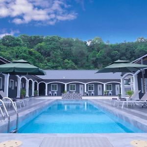 Cenang Rooms With Pool By Virgo Star Resort